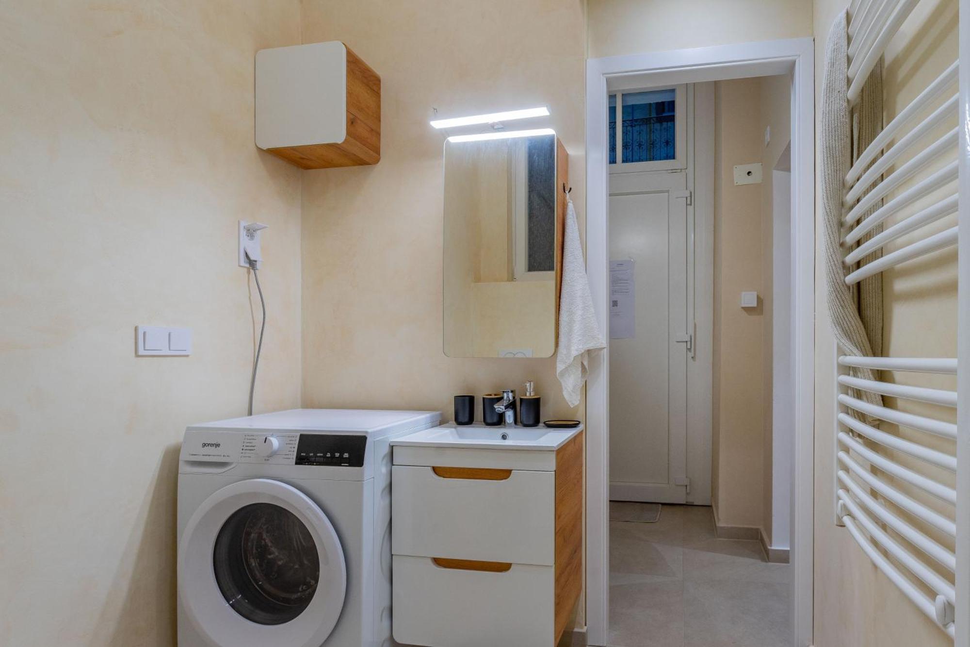 Full Equipment Designed Apartment In The Heart Of Budapest For 4 People Budapeste Exterior foto
