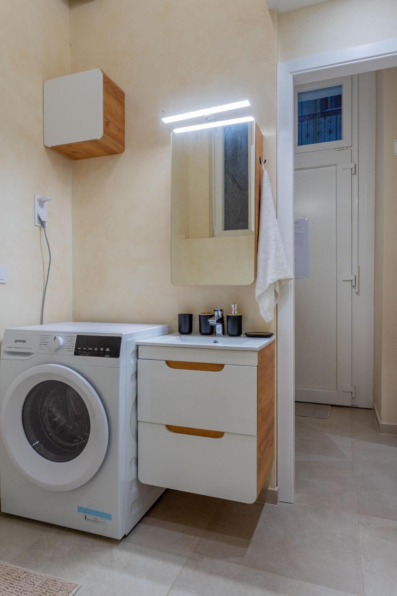 Full Equipment Designed Apartment In The Heart Of Budapest For 4 People Budapeste Exterior foto