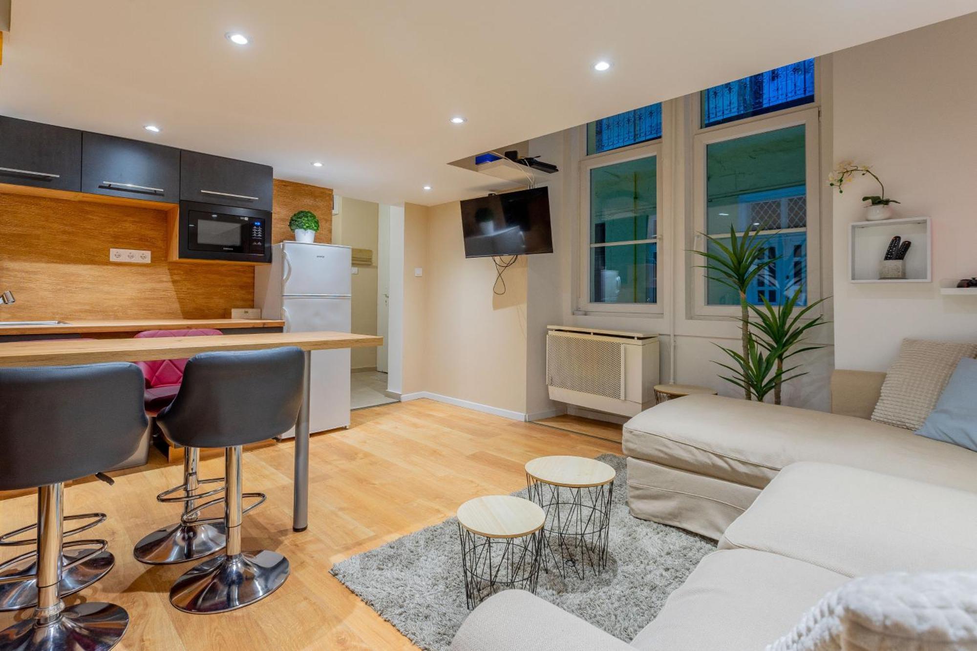 Full Equipment Designed Apartment In The Heart Of Budapest For 4 People Budapeste Exterior foto